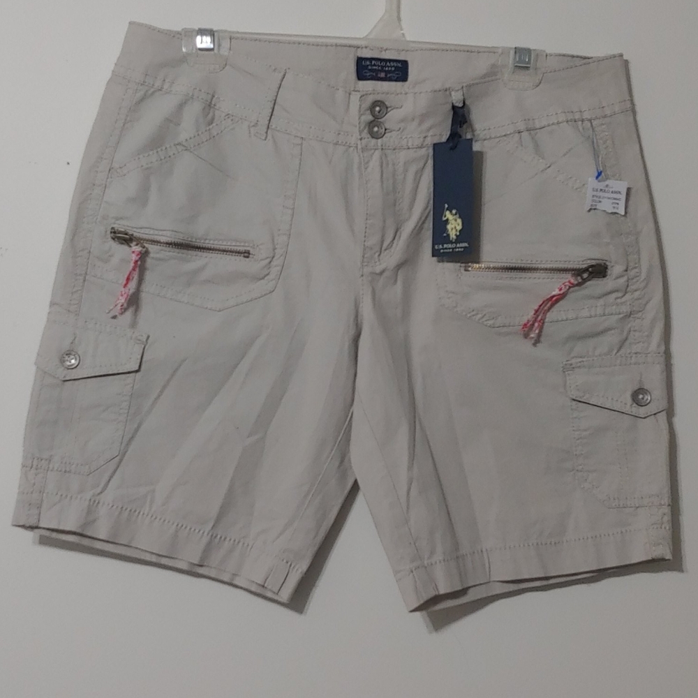 BNWT U.S. POLO ASSN. CARGO SHORTS